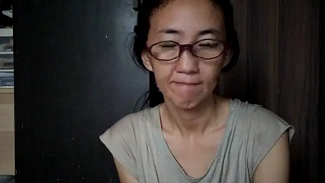 Snapshot of princessD077 chatting on 1, 6, 2026 princessD077 online show from 1, 6, 2026