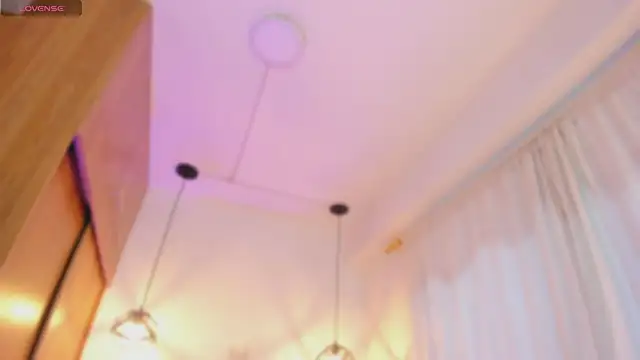 Snapshot of cassieestevens chatting on 23, 10, 2025 cassieestevens online show from 23, 10, 2025