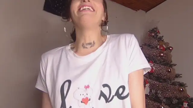 Snapshot of Scarlett_crastrawberry chatting on 7, 1, 2026 Scarlett crastrawberry online show from 7, 1, 2026