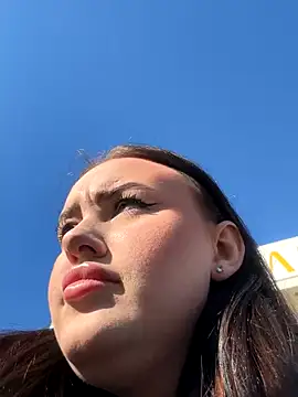 KiraSunshine online show from 20, 10, 2025