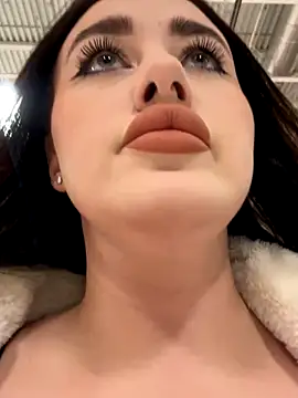 KiraSunshine online show from 22, 10, 2025