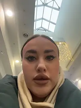 KiraSunshine online show from 24, 11, 2025