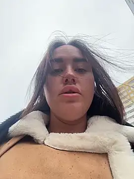 KiraSunshine online show from 3, 4, 2026