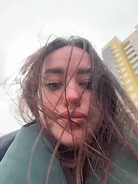 KiraSunshine online show from 12, 4, 2026