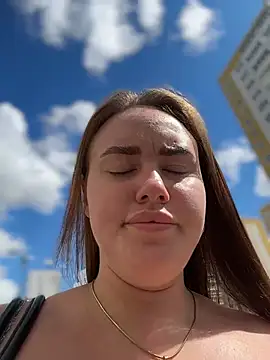 KiraSunshine online show from 12, 7, 2026