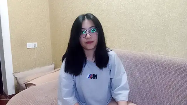 LinneaHyles online show from 28, 11, 2025