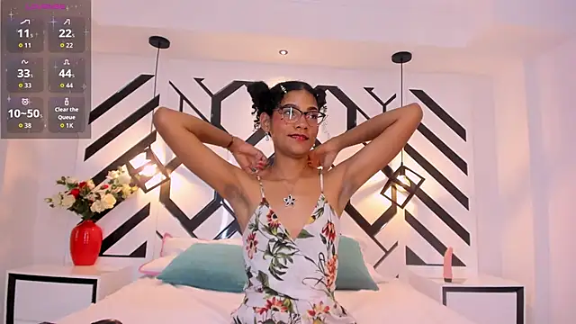 Snapshot of AuroraPinkk chatting on 15, 12, 2025 AuroraPinkk online show from 15, 12, 2025