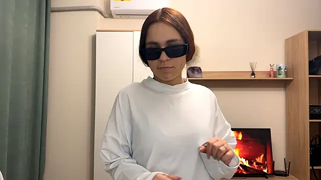 Snapshot of LunaAfrodita chatting on 13, 11, 2025 LunaAfrodita online show from 13, 11, 2025