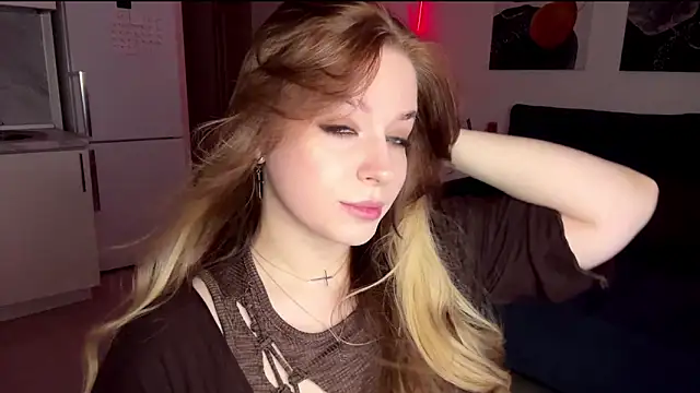 Snapshot of Babymoney_2007 chatting on 19, 12, 2025 Babymoney 2007 online show from 19, 12, 2025