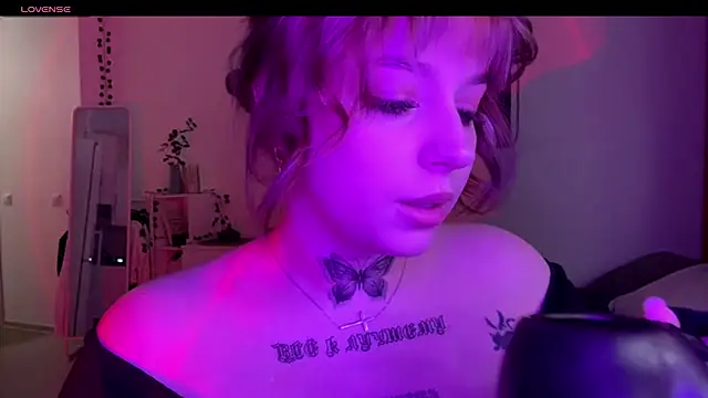 Snapshot of Babymoney_2007 chatting on 2, 2, 2026 Babymoney 2007 online show from 2, 2, 2026