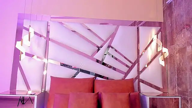 Catalina-Thompson online show from 6, 4, 2026