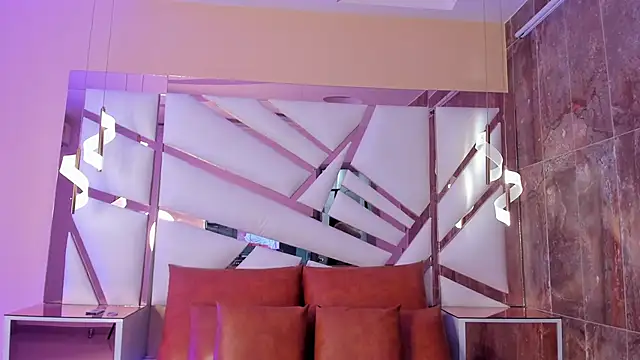 Catalina-Thompson online show from 9, 4, 2026