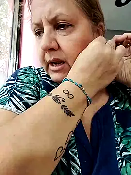 Snapshot of JennyInVegas chatting on 19, 4, 2026 JennyInVegas online show from 19, 4, 2026