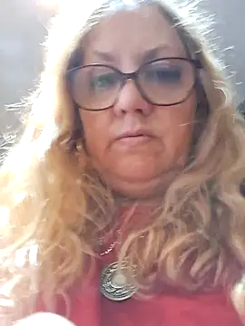 Snapshot of JennyInVegas chatting on 8, 5, 2026 JennyInVegas online show from 8, 5, 2026