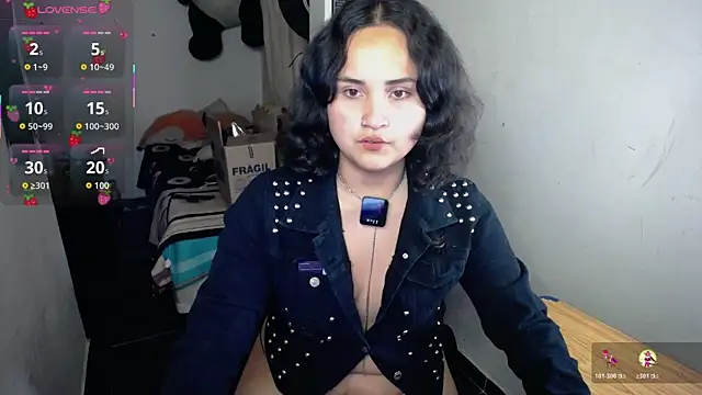 Snapshot of Ladyswap chatting on 11, 11, 2025 Ladyswap online show from 11, 11, 2025