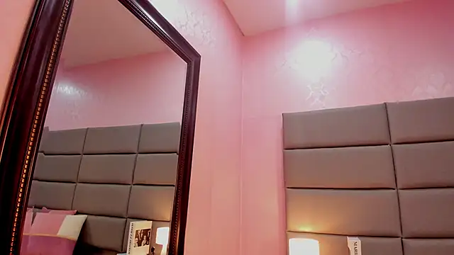 Snapshot of Isabella_Marsh chatting on 30, 10, 2025 Isabella Marsh online show from 30, 10, 2025