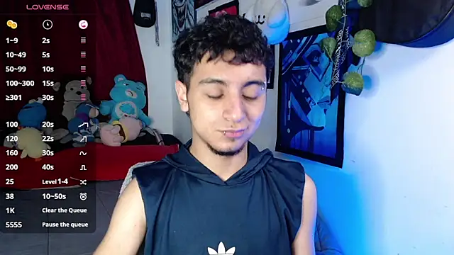 Snapshot of lukaOnline_ chatting on 19, 10, 2025 lukaOnline online show from 19, 10, 2025