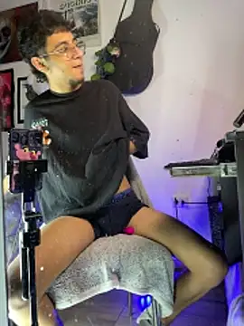 Snapshot of lukaOnline_ chatting on 25, 10, 2025 lukaOnline online show from 25, 10, 2025