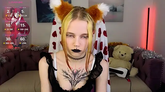 Snapshot of MitaSide chatting on 15, 12, 2025 MitaSide online show from 15, 12, 2025