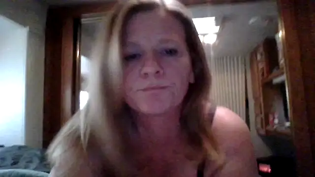 EazyEMLXL online show from 10, 11, 2025