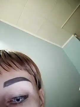 Snapshot of Loveyoudearxq chatting on 19, 10, 2025 Loveyoudearxq online show from 19, 10, 2025