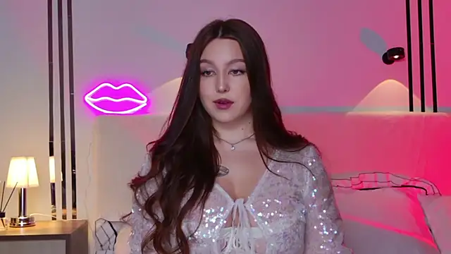  Tessa May  online show from 20, 11, 2025