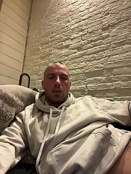 Rotteei1 online show from 10, 3, 2026