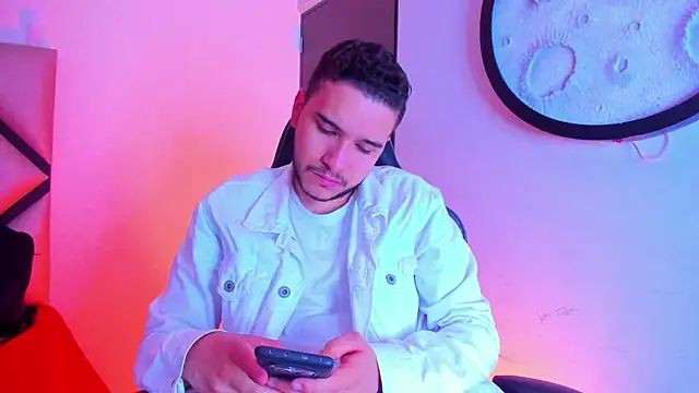 mike 257 online show from 3, 2, 2026