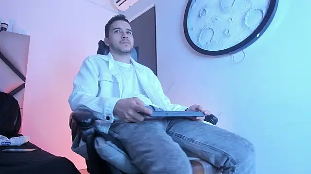 mike 257 online show from 9, 2, 2026