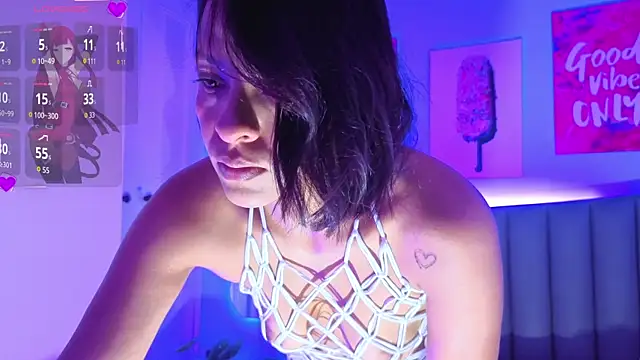 Aria Russo online show from 4, 4, 2026