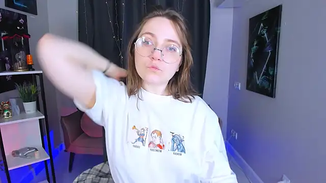 Snapshot of fairy_tara chatting on 4, 11, 2025 fairy tara online show from 4, 11, 2025