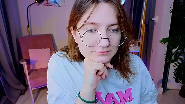 Snapshot of fairy_tara chatting on 15, 11, 2025 fairy tara online show from 15, 11, 2025