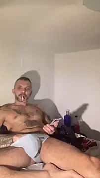 Snapshot of Italmanu85 chatting on 17, 11, 2025 Italmanu85 online show from 17, 11, 2025