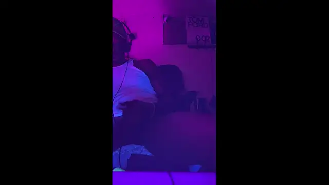 Snapshot of misterincred chatting on 30, 11, 2025 misterincred online show from 30, 11, 2025