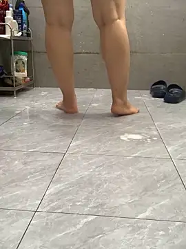 HinayLa online show from 15, 4, 2026