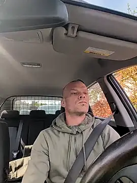 Kinky Play1 online show from 5, 4, 2026