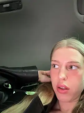 kira mia online show from 22, 5, 2026
