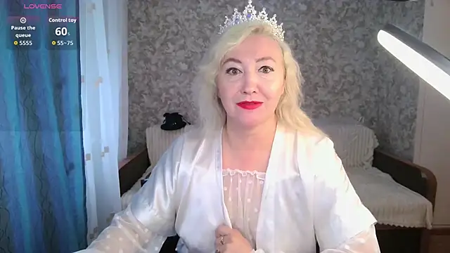 LadyKriss online show from 10, 7, 2026