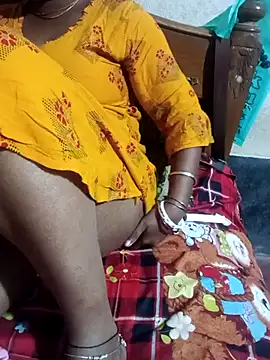 Snapshot of Hot-joyaa chatting on 13, 11, 2025 Hot-joyaa online show from 13, 11, 2025