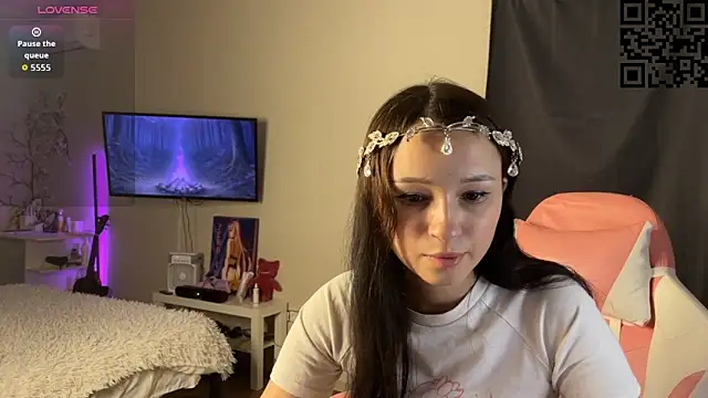 ella simons online show from 13, 11, 2025