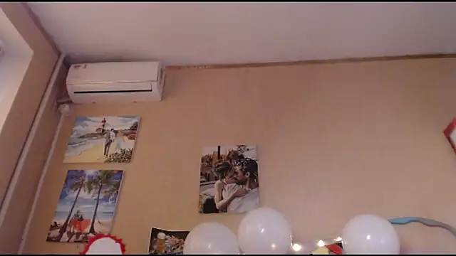 GloriaUpperLove online show from 25, 9, 2025