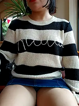 Snapshot of Mina-02 chatting on 31, 10, 2025 Mina-02 online show from 31, 10, 2025