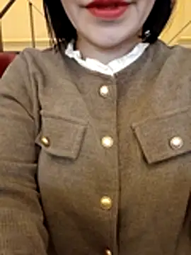 Snapshot of Mina-02 chatting on 12, 11, 2025 Mina-02 online show from 12, 11, 2025