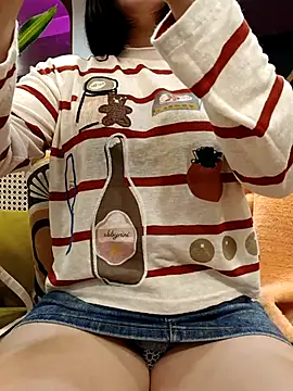 Snapshot of Mina-02 chatting on 3, 12, 2025 Mina-02 online show from 3, 12, 2025