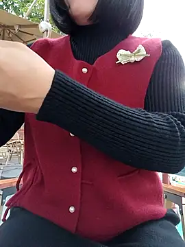 Snapshot of Mina-02 chatting on 5, 12, 2025 Mina-02 online show from 5, 12, 2025