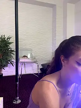 IvorySwan online show from 14, 12, 2025