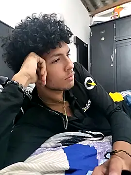 LyliaWood online show from 28, 10, 2025