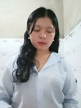 Snapshot of lisa-bae00 chatting on 17, 5, 2026 lisa-bae00 online show from 17, 5, 2026