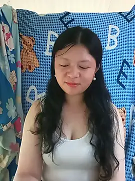 Snapshot of lisa-bae00 chatting on 7, 6, 2026 lisa-bae00 online show from 7, 6, 2026