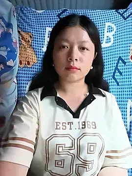 Snapshot of lisa-bae00 chatting on 7, 6, 2026 lisa-bae00 online show from 7, 6, 2026